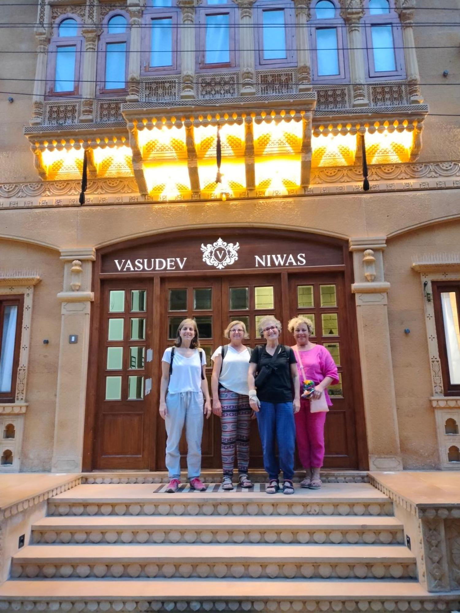 Hotel Vasudev Niwas Jaisalmer Εξωτερικό φωτογραφία